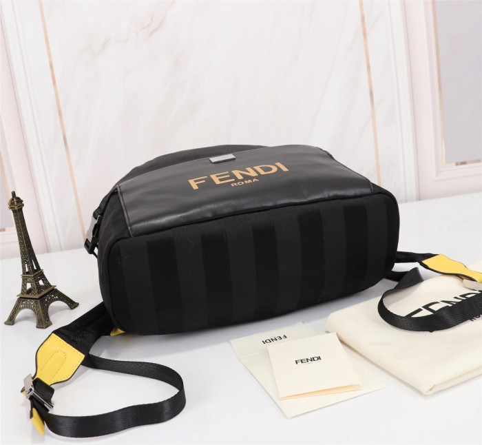 202209SS新作Fendi フェンディ メンズ リュックバックスーパーコピー