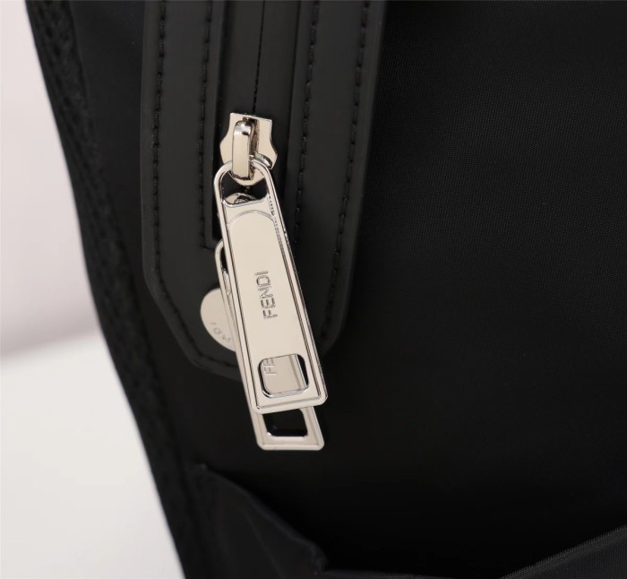 202209SS新作Fendi フェンディ メンズ リュックバックスーパーコピー