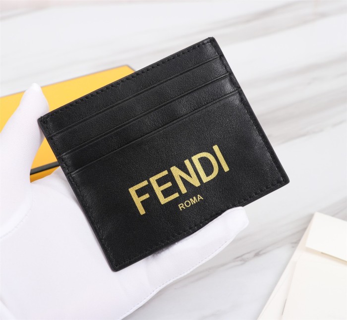 202209SS新作Fendi フェンディ 短財布スーパーコピー