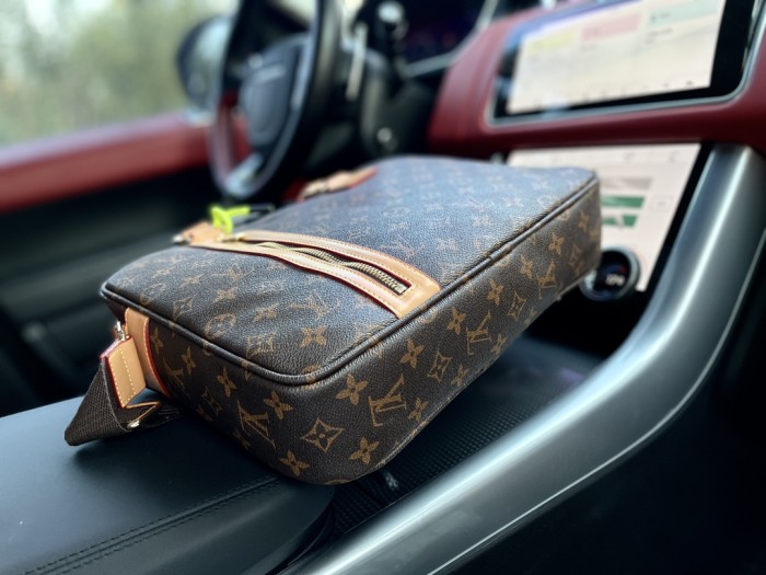 202209SS新作 Louis Vuitton ルイヴィトン メンズ ハンドバックスーパーコピー