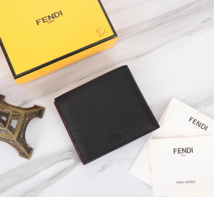 202209SS新作Fendi フェンディ 短財布スーパーコピー