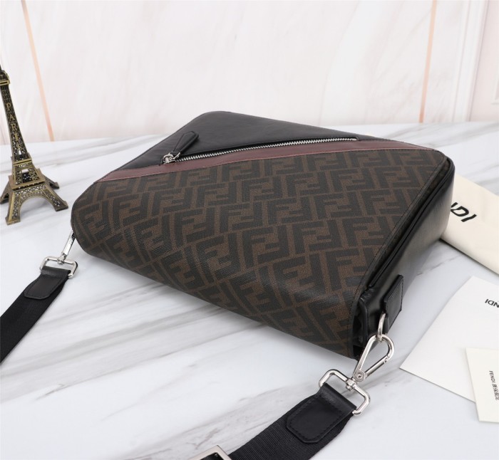 202209SS新作Fendi フェンディ メンズ ショルダーバックスーパーコピー