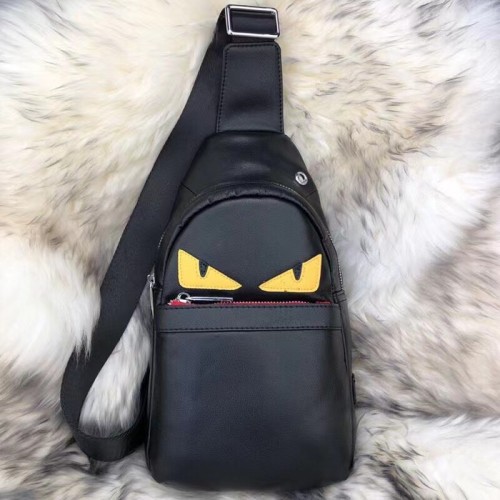 202209SS新作Fendi フェンディ メンズ ショルダーバックスーパーコピー