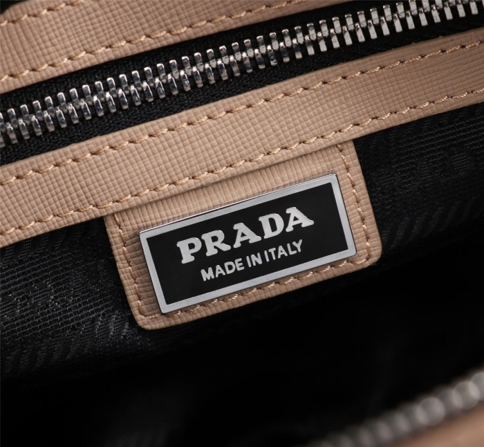 202209SS新作 Pradaプラダ メンズ ショルダーバックスーパーコピー