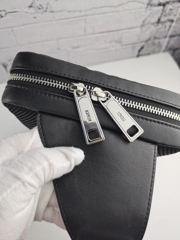 202209SS新作Fendi フェンディ メンズ ショルダーバックスーパーコピー