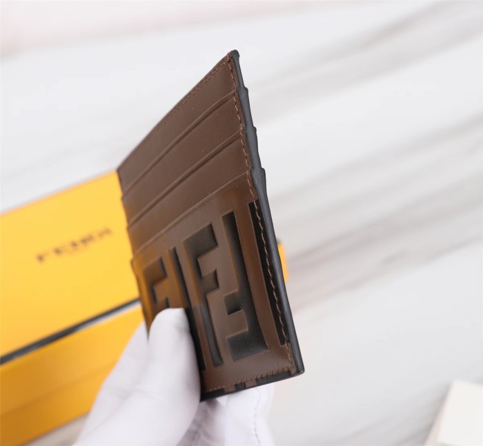 202209SS新作Fendi フェンディ 短財布スーパーコピー