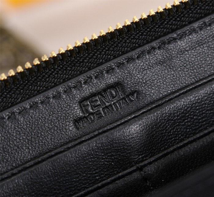 202209SS新作Fendi フェンディ 長財布スーパーコピー