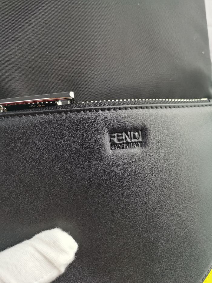 202209SS新作Fendi フェンディ メンズ ショルダーバックスーパーコピー