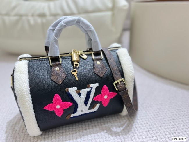 202209SS新作 Louis Vuitton ルイヴィトン レディースショルダーバックスーパーコピー