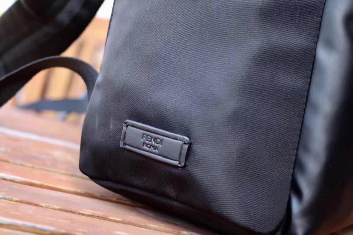 202209SS新作Fendi フェンディ メンズ リュックバックスーパーコピー