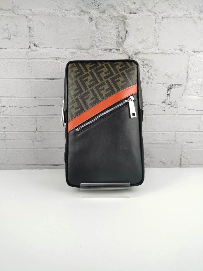 202209SS新作Fendi フェンディ メンズ ショルダーバックスーパーコピー