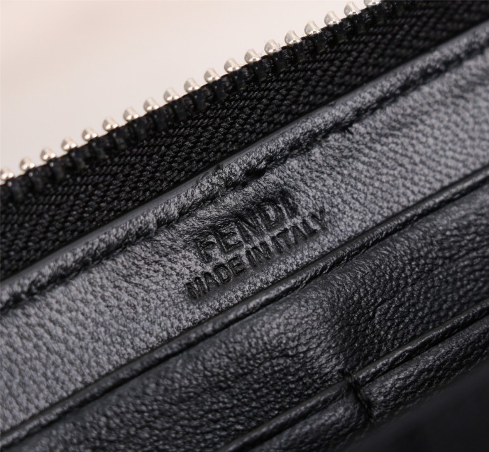 202209SS新作Fendi フェンディ 長財布スーパーコピー