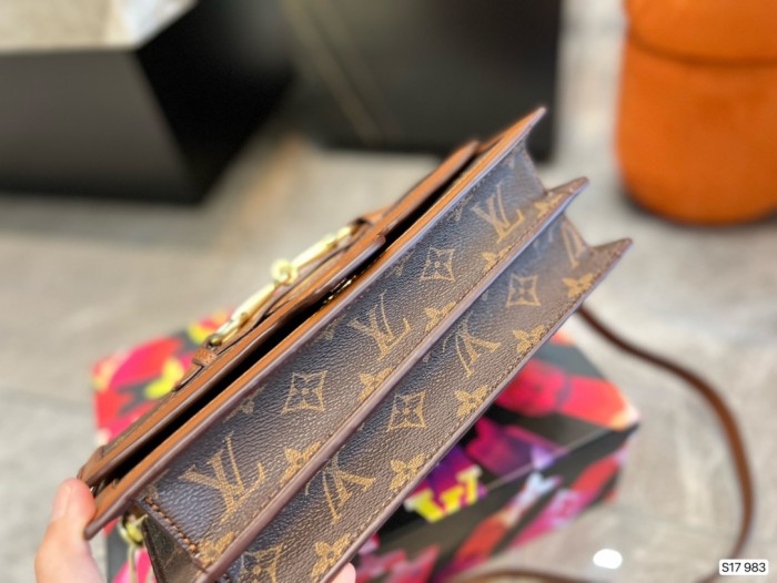 202209SS新作 Louis Vuitton ルイヴィトン レディースショルダーバックスーパーコピー