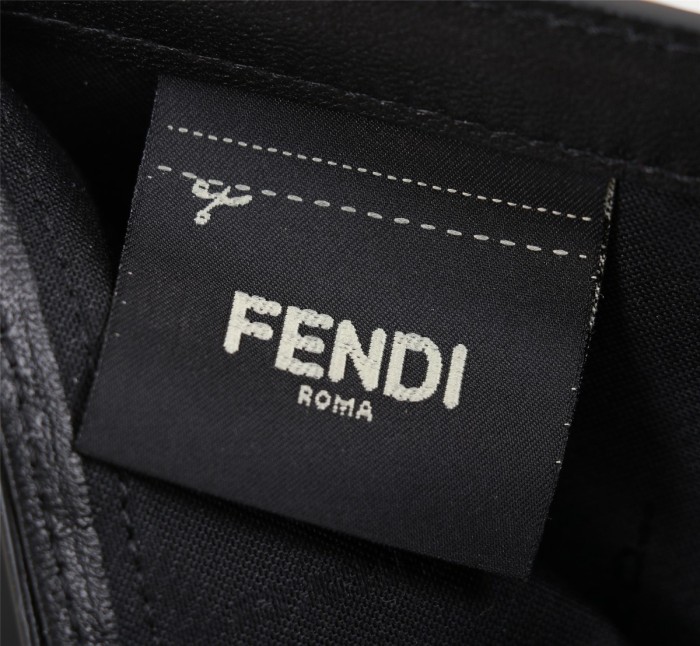 202209SS新作Fendi フェンディ 短財布スーパーコピー