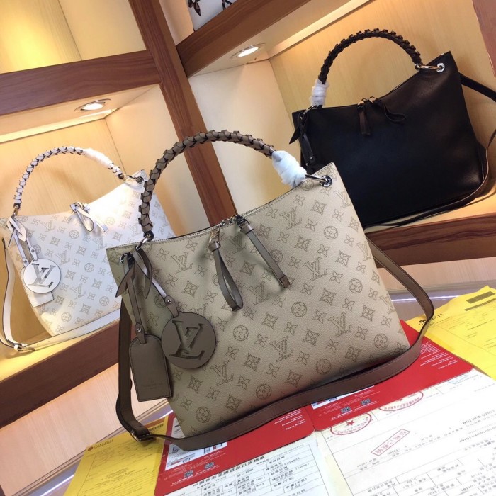 202209SS新作 Louis Vuitton ルイヴィトン レディースショルダーバックスーパーコピー