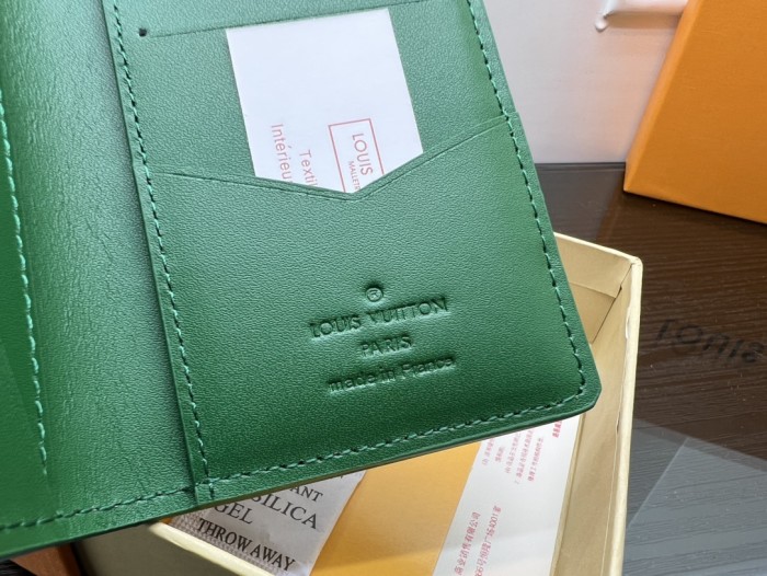 202209SS Louisvuittonルイヴィトン 短財布スーパーコピー
