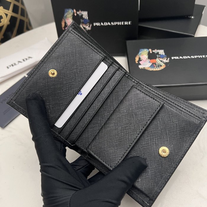 202210SS新作Prada プラダ 短財布スーパーコピー