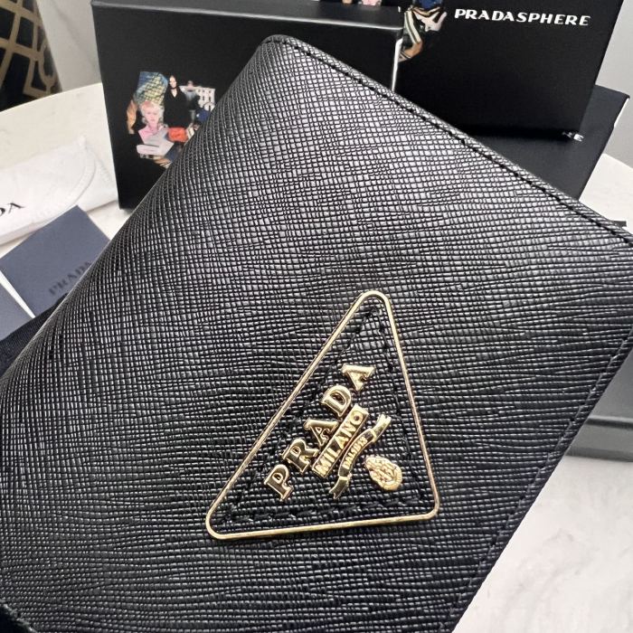 202210SS新作Prada プラダ 短財布スーパーコピー