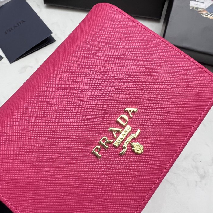 202210SS新作Prada プラダ 短財布スーパーコピー