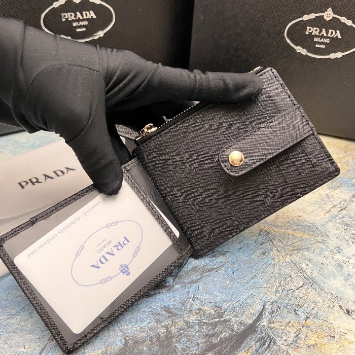 202210SS新作Prada プラダ 短財布スーパーコピー
