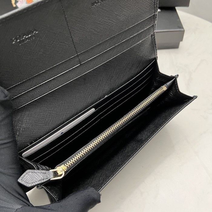 202210SS新作Prada プラダ長財布スーパーコピー