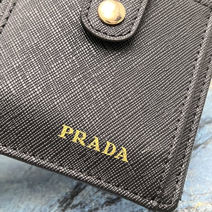 202210SS新作Prada プラダ 短財布スーパーコピー