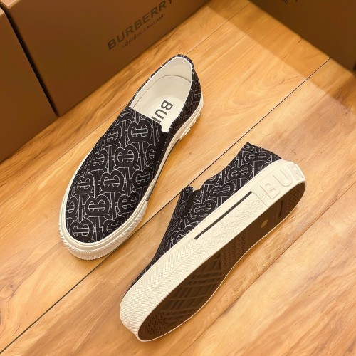 202210最新Burberryスニーカーメンズ バーバリー シューズ靴 スーパーコピー