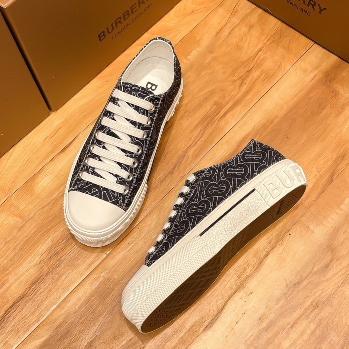 202210最新Burberryスニーカーメンズ バーバリー シューズ靴 スーパーコピー