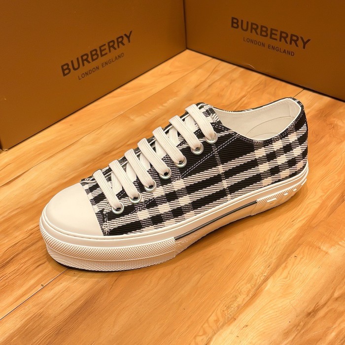 202210最新Burberryスニーカーメンズ バーバリー シューズ靴 スーパーコピー