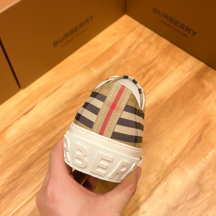202210最新Burberryスニーカーメンズ バーバリー シューズ靴 スーパーコピー