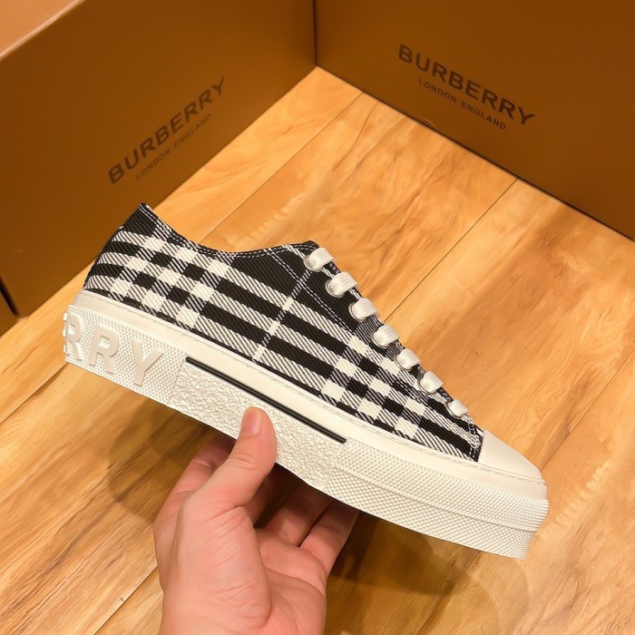 202210最新Burberryスニーカーメンズ バーバリー シューズ靴 スーパーコピー