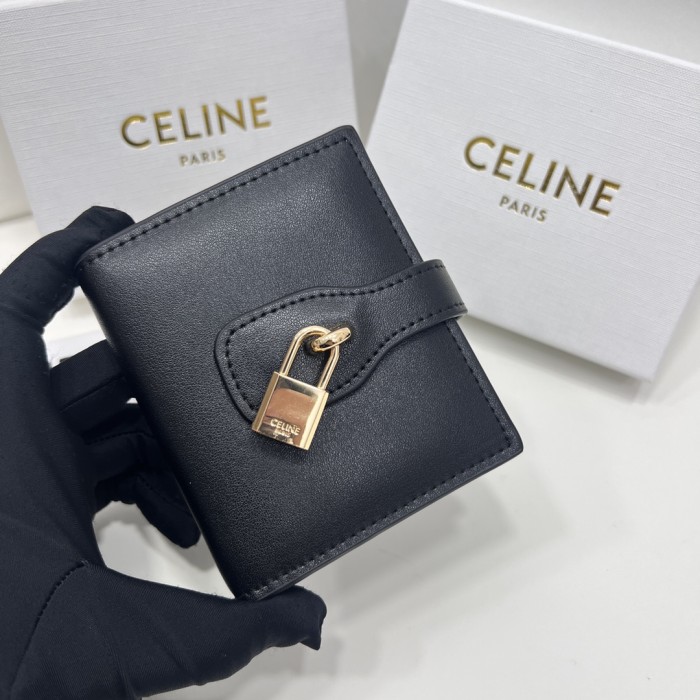 202210SS新作Celineセリーヌ 短財布 スーパーコピー