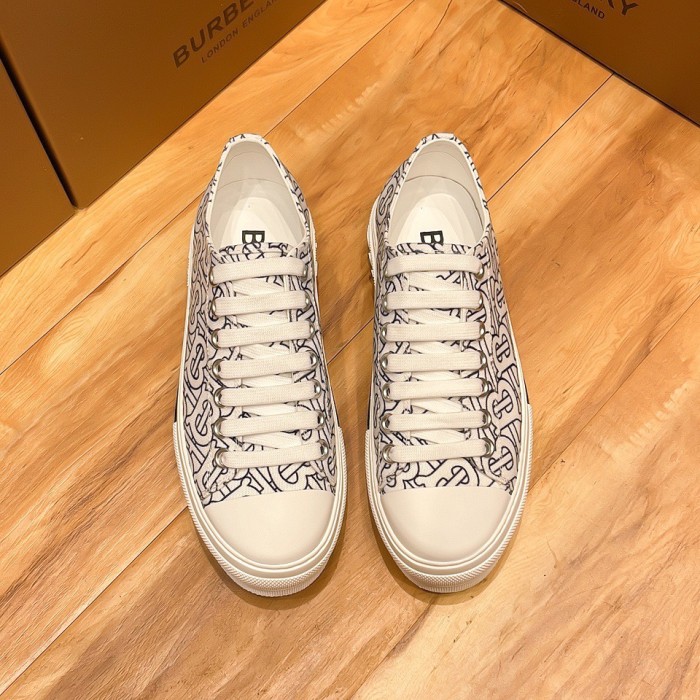 202210最新Burberryスニーカーメンズ バーバリー シューズ靴 スーパーコピー