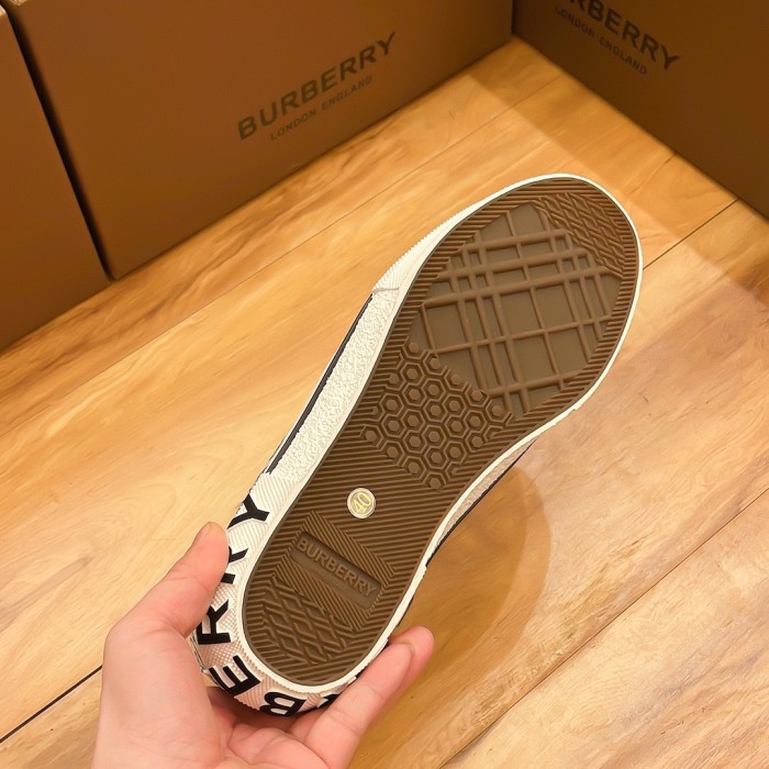 202210最新Burberryスニーカーメンズ バーバリー シューズ靴 スーパーコピー