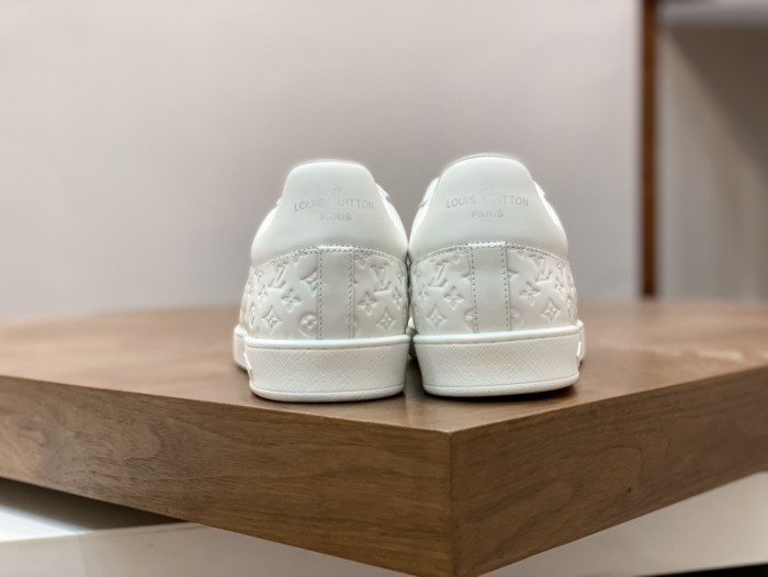 202210最新Louis Vuitton スニーカーメンズ ルイヴィトン シューズ靴 スーパーコピー