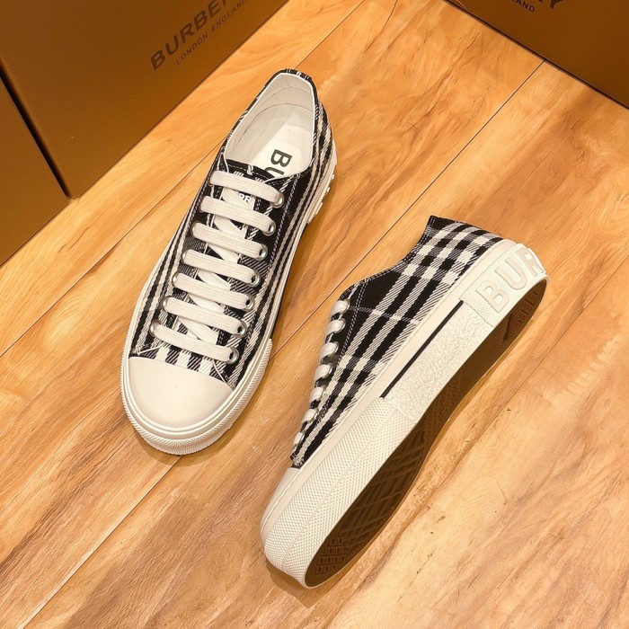 202210最新Burberryスニーカーメンズ バーバリー シューズ靴 スーパーコピー