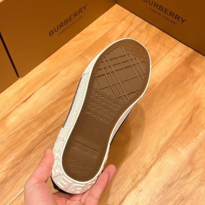 202210最新Burberryスニーカーメンズ バーバリー シューズ靴 スーパーコピー