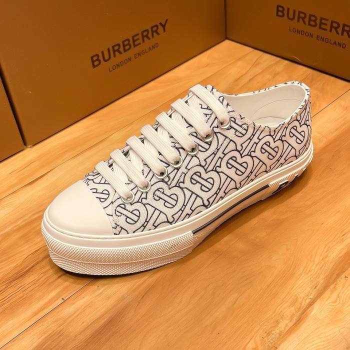 202210最新Burberryスニーカーメンズ バーバリー シューズ靴 スーパーコピー