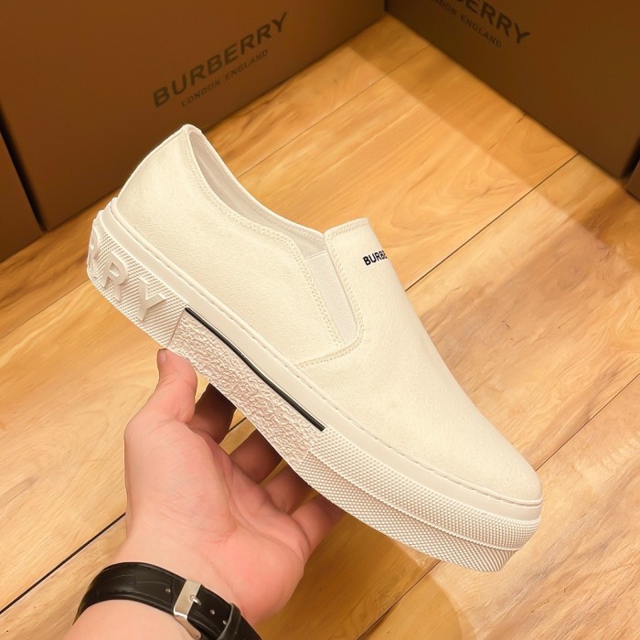 202211最新Burberryスニーカーメンズ バーバリー シューズ靴 スーパーコピー