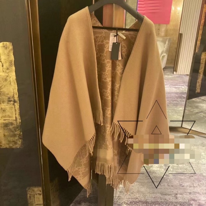 202211SS新作Fendi フェンディ レディースマフラースーパーコピー