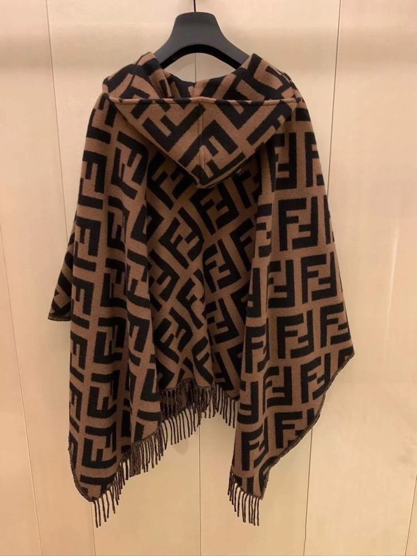 202211SS新作Fendi フェンディ レディースマフラースーパーコピー