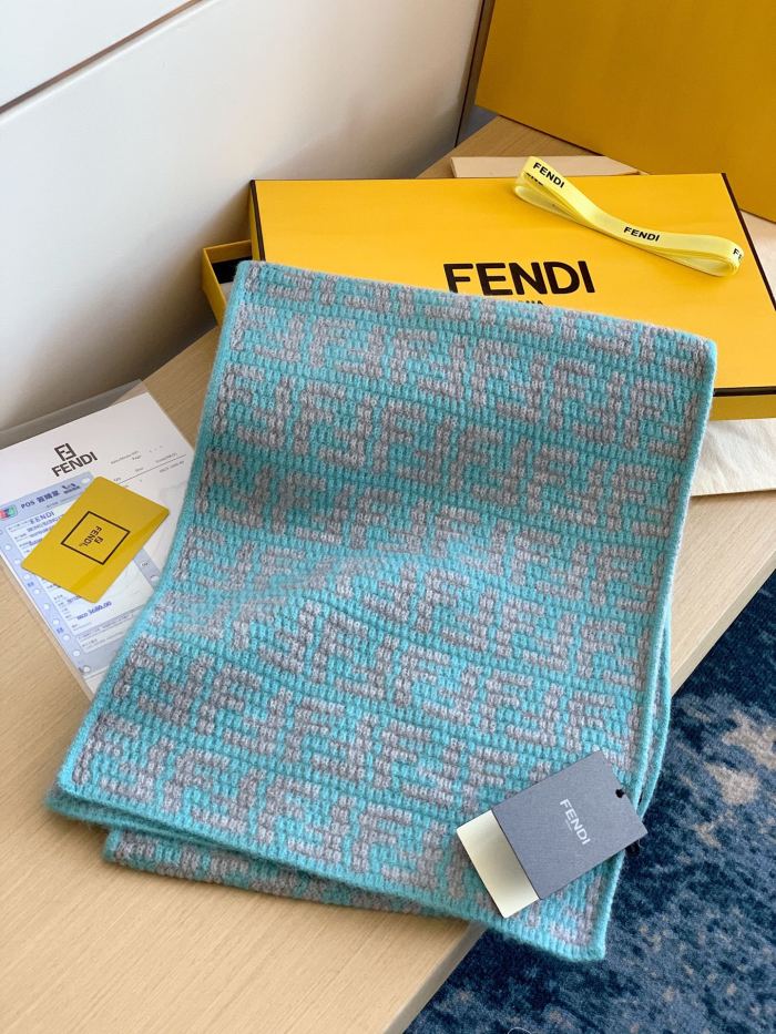 202211SS新作Fendi フェンディ レディースマフラースーパーコピー