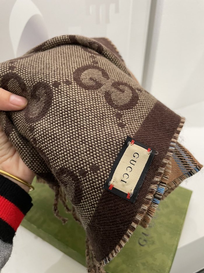 202211SS新作Gucciグッチ レディースマフラースーパーコピー