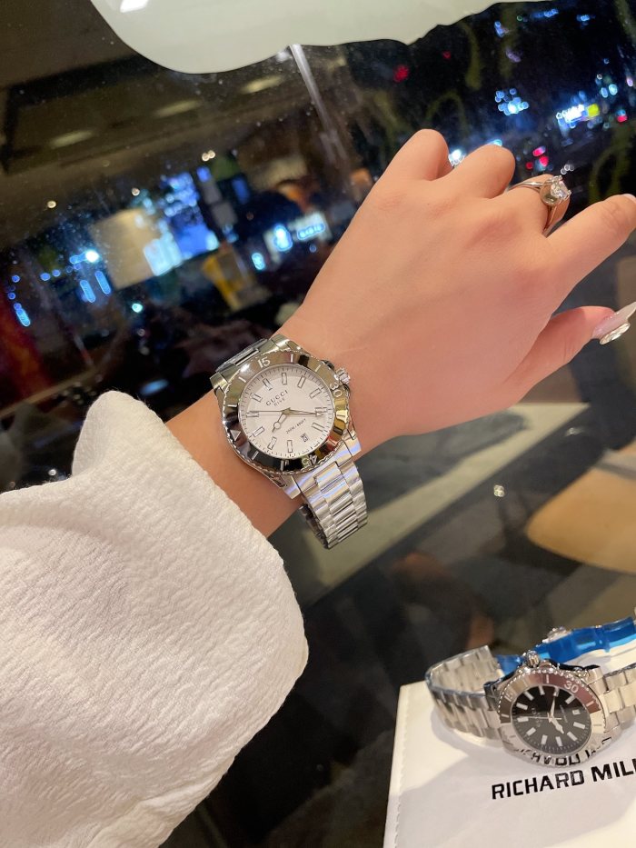202211SS新作Gucciグッチ メンズ時計 スーパーコピー2色
