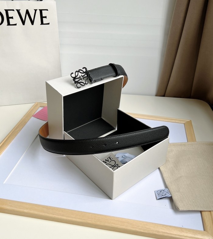 202211SS新作Loeweロエベベルトスーパーコピー