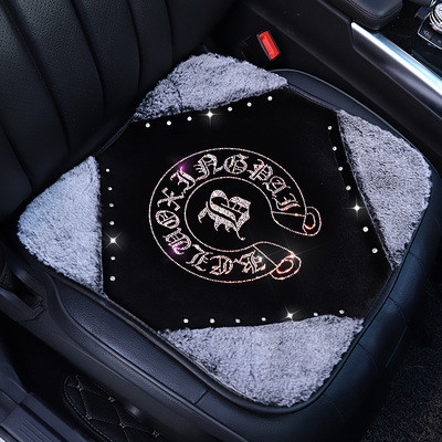 クロムハーツ 車用 シートカバーセットカーシートクッショ 前座席用2枚+後部座席用1枚 カーシートカバー 座布団 シートクッション 座席シート 3枚組 カー用品 簡単設置 防寒