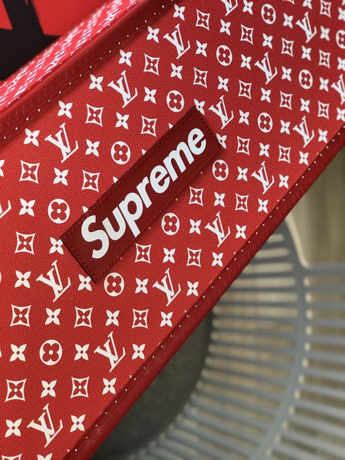 超レア　シュプリーム ルイヴィトン　コフレ トレゾール　ハードケース　トランク　スケボーケースLouis Vuitton/Supreme