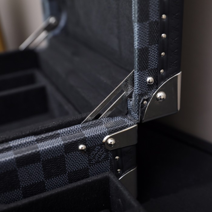 Louis Vuitton ルイヴィトン　コフレ　ハードケース　ジュエリーケース　ジュエリーボックスLV 2色