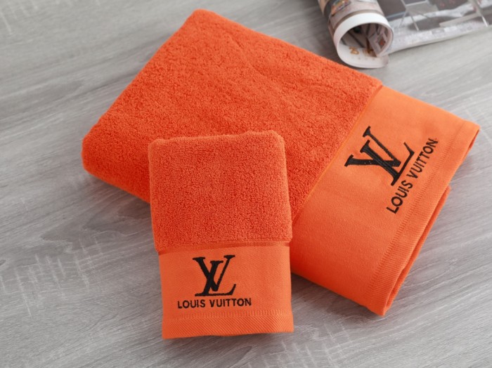 LVバスタオル2枚セット　Louis Vuitton　タオルセットルイ ヴィトン　デイリータオル　パレオ/湯上がりタオル　お風呂グッズ家庭用Louis Vuitton