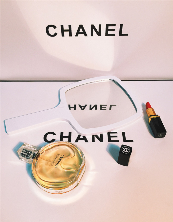 CHANEL　シャネル手鏡　化粧鏡/メイク用　ハンドミラー　プレゼント